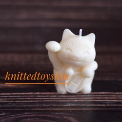 maneki neko cat candle for good luck, money cat gift ideas for cat mom