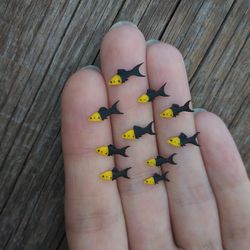 miniature black and gold molly fish 10 pcs, tiny fish for diorama, resin art or dollhouse aquarium