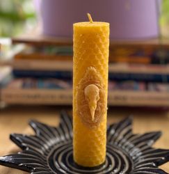 natural beeswax candle for meditation, rituals, stress relief