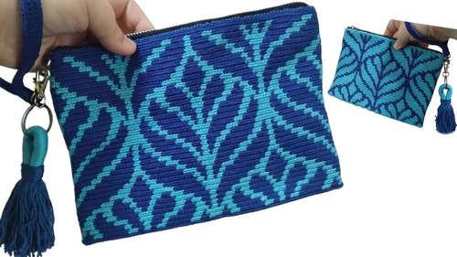 Wayuu Turquoise Crossbody Crochet Bag