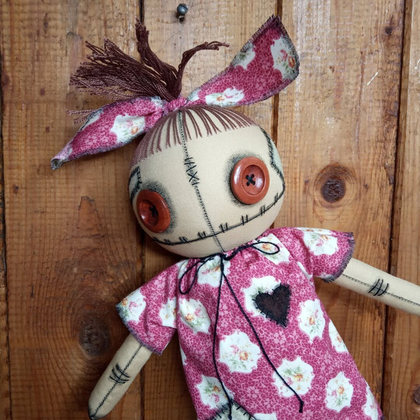 handmade-doll-with-button-eyes