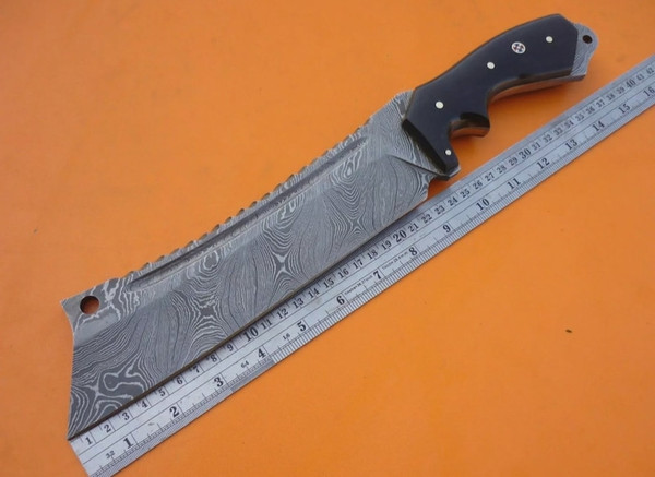 Hand-Forged-Tactical-Tanto-Personalized-Hunting-Knife-Japanese-Chef-Knife-Damascus-Steel-Perfection-BladeMaster (8).jpg