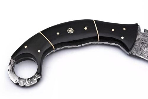 Full-Tang-Hand-Forged-Damascus-Karambit-with-Buffalo-Horn-Handle (3).jpg