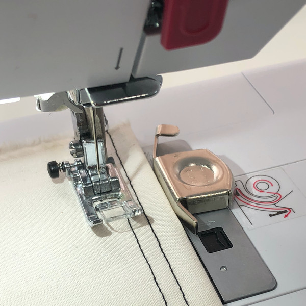Curvy Magnetic Seam Guide - Sewing Machine Parts