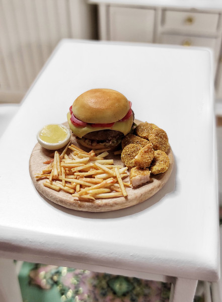 Chicken Nugget and Fries Desk Buddy! Made for our shop! : r/polymerclay