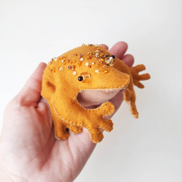 felt animals toys patterns  Anti Stress Toy Felt  , Worry Frog.jpg