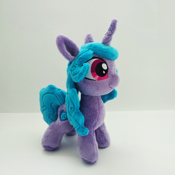 Izzy Moonbow MLP plush toy - Inspire Uplift