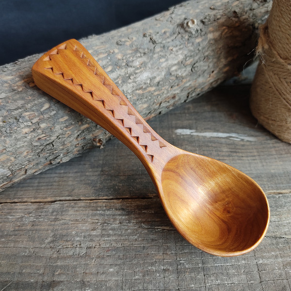 Handmade wooden coffee scoop with decorated handle - Inspire Uplift