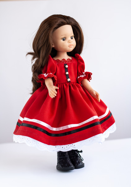 paola reina doll.jpg