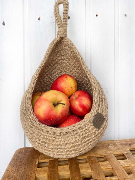 Potato and onion storage baskets