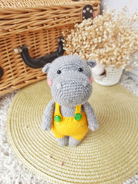 Amigurumi Hippopotamus crochet pattern.jpg