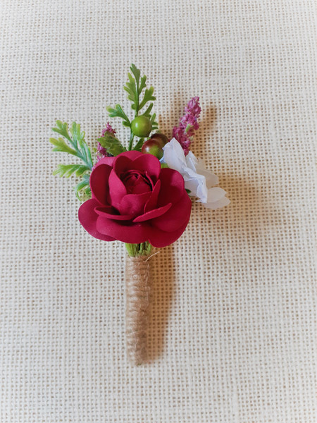 Burgundy-rose-wedding-boutonniere-3.jpg