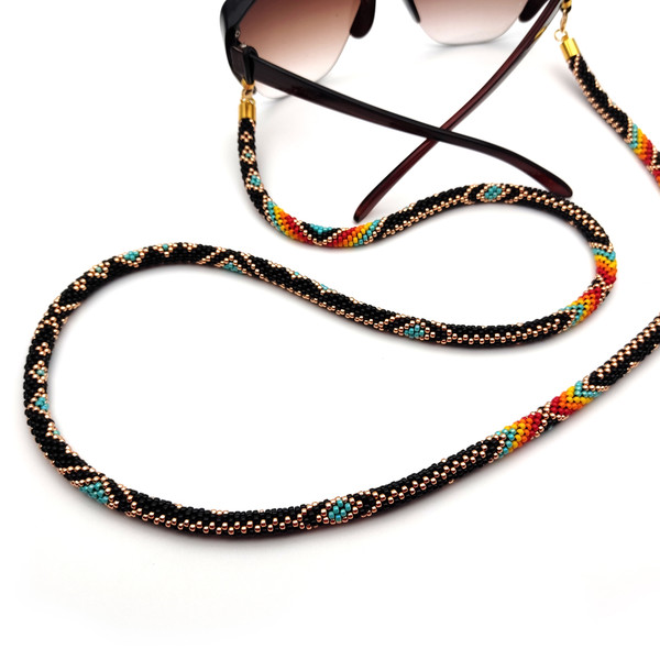 Eyeglass lanyard for women