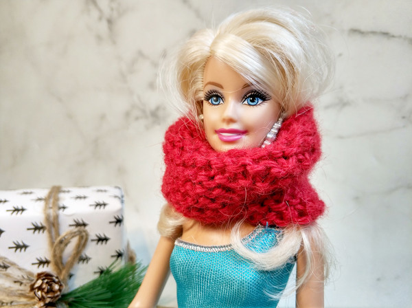 Neckwarmer for Barbie dolls knitting pattern pdf