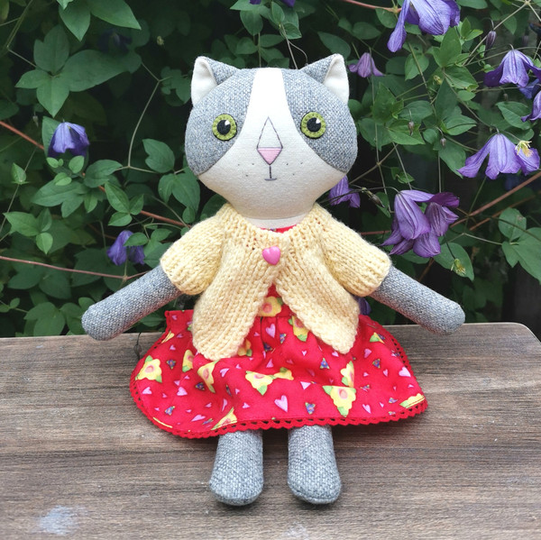 Cat-handmade-plush