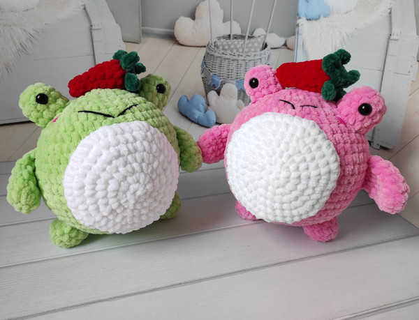 Frog crochet toy, frog in strawberry hat, chonky crochet plu - Inspire  Uplift