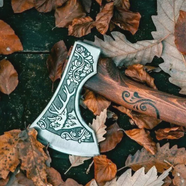 Custom Handmade Steel Tomahawk Axe.jpg