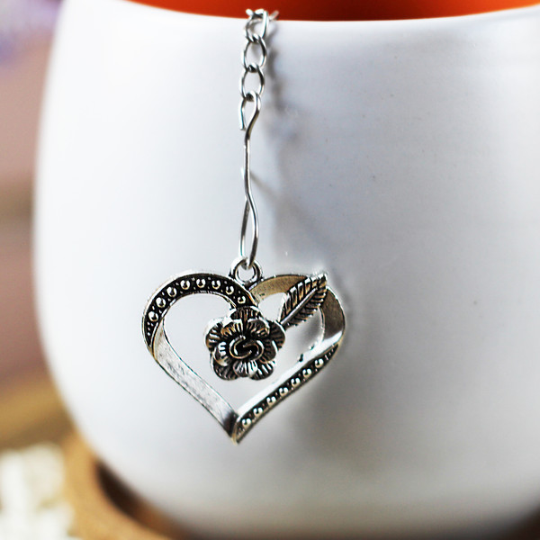 heart-pendant-tea-steeper