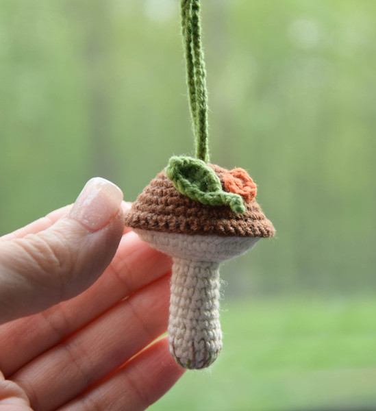 mushroom-hanging-toy