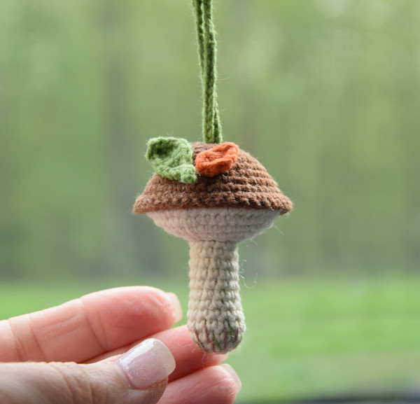 mushroom-car-charm