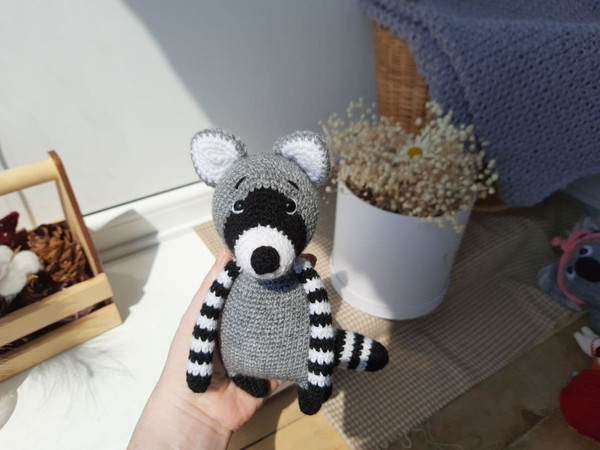 Amigurumi Raccoon crochet pattern.jpg