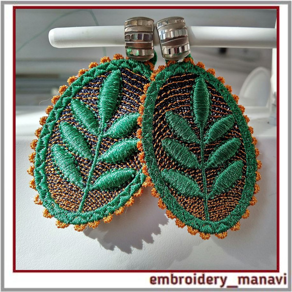 In-The-Hoop-embroidery-design-FSL-earrings-or-pendant-with-leaves