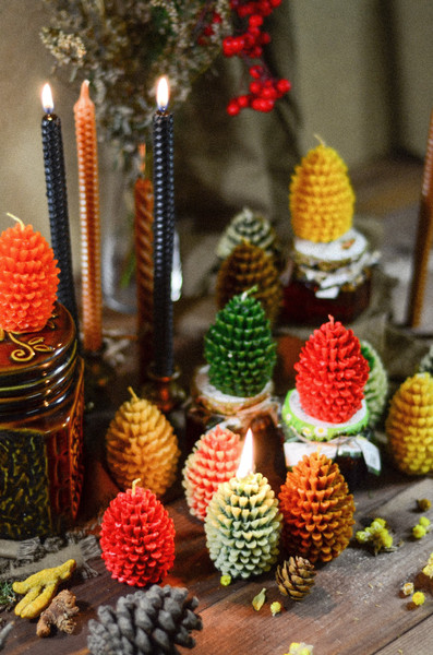 3D Christmas Pine Cone Silicone Candle Molds Beeswax Candles