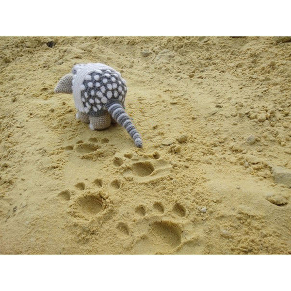 armadillo-handmade-toy