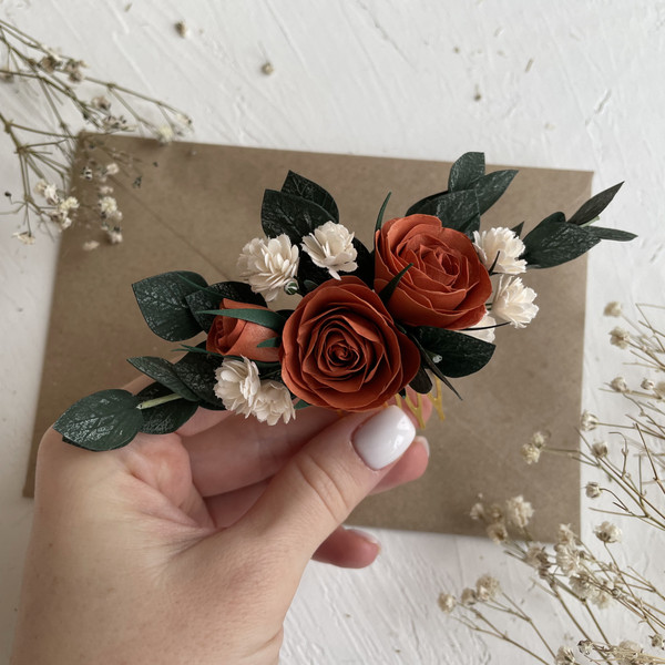 eucalyptus-gypsophila-rose-hair-clip