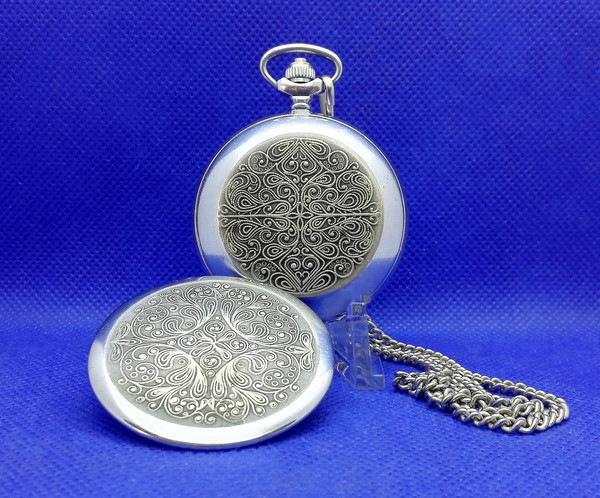 pocket-watch-molnija.jpg