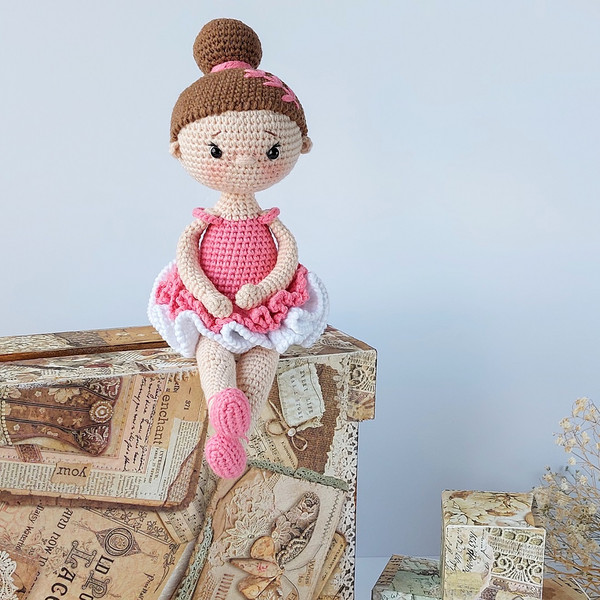 amigurumi doll.jpg