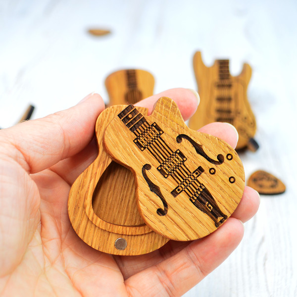 guitar pick box