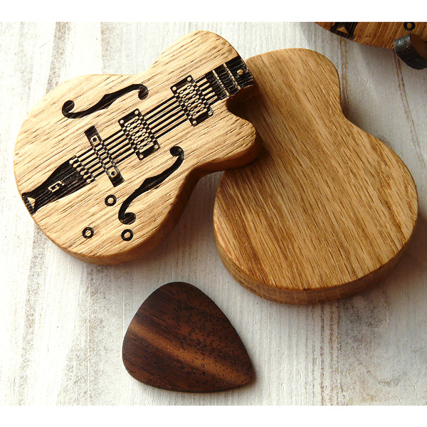 personalized picks holder