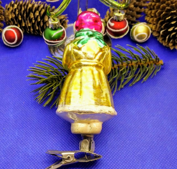 soviet-christmas-glass-toy.JPG