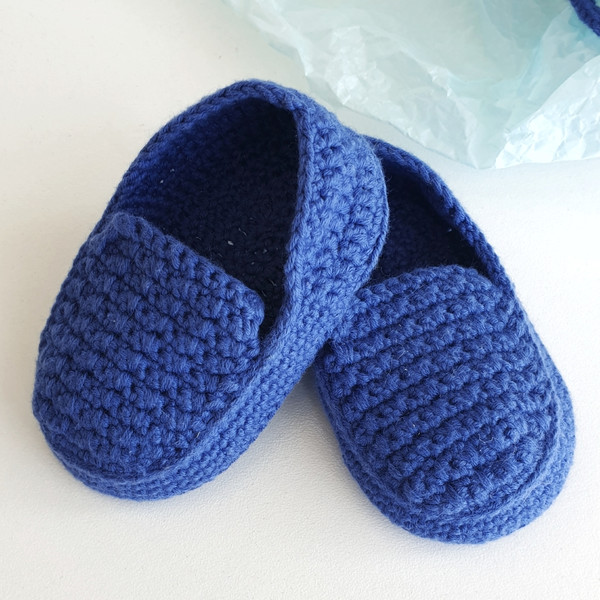 newborn booties.jpeg