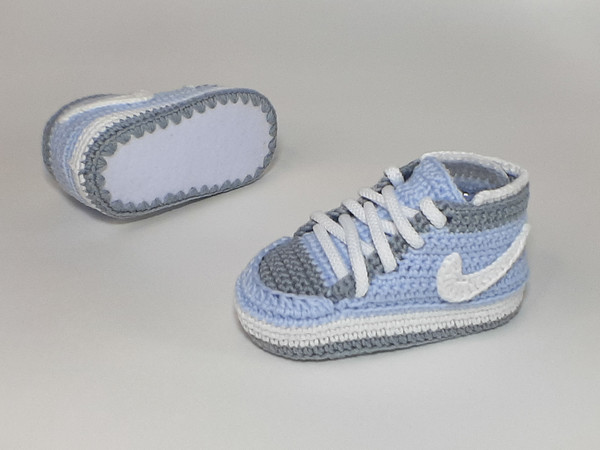 baby-sneakers.jpg