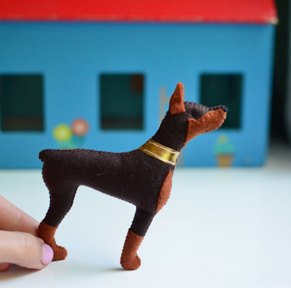 Felt-Doberman-Puppy