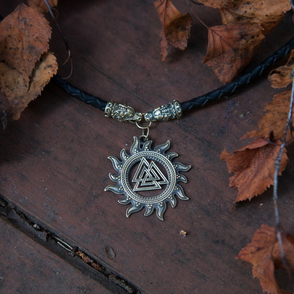 odin-sign-necklace