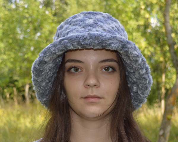 Faux fur bucket hat for women. Fluffy gray hat. Luxury fashion furry hat.  Cute fuzzy bucket hats. Astrakhan bucket hat.