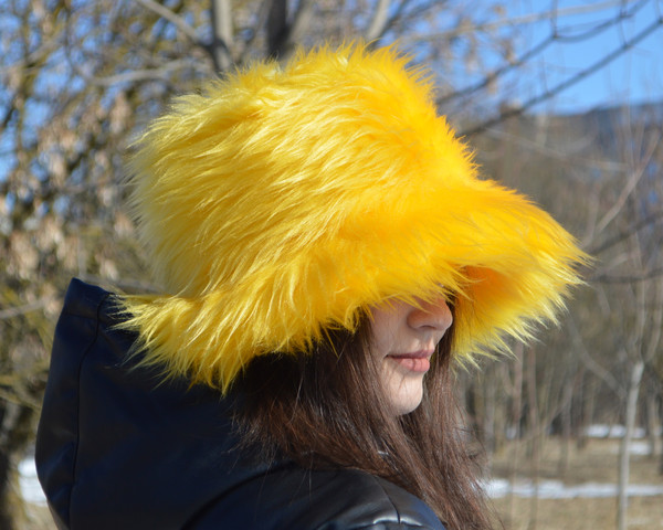 Bright yellow faux fur hat. Faux fur bucket hat. Festival fuzzy neon hat. Acid yellow fluffy hat. Rave shaggy bucket hat