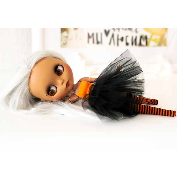 black and orange set of clothes for Blythe doll