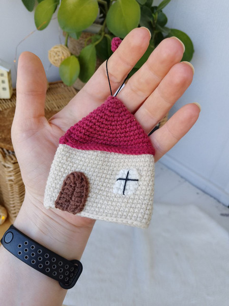 Amigurumi Keychain Home crochet pattern 8.jpg