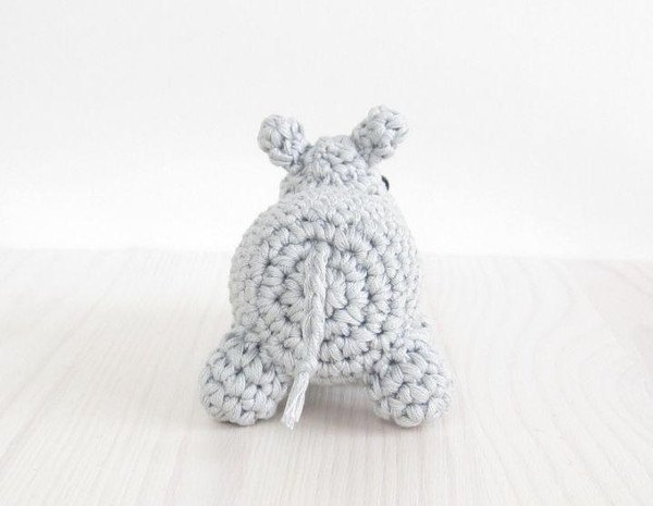 Amigurumi Hippopotamus crochet pattern back.jpg