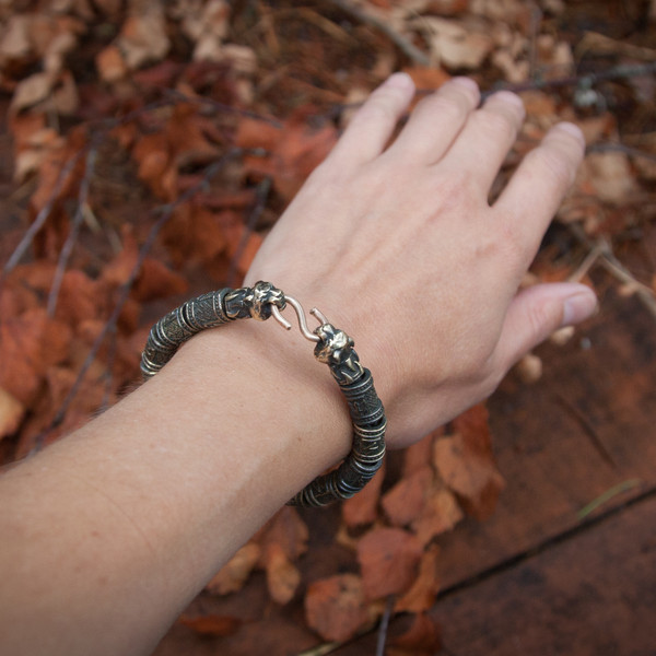 man-beads-bracelet