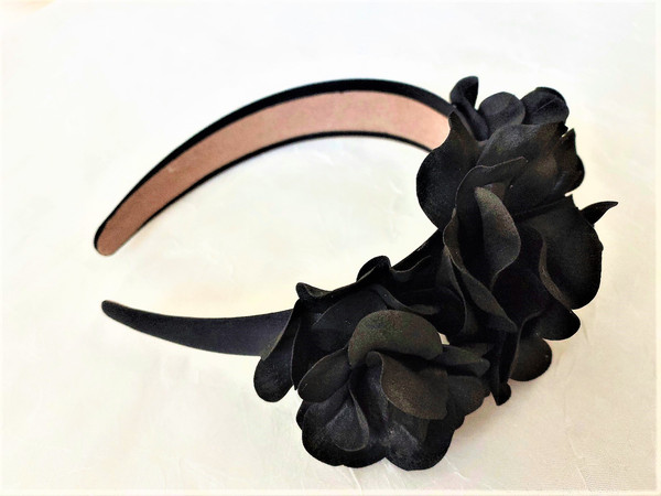 Black-flower-headband-1.jpg