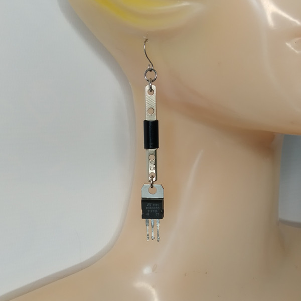 Second-life-electronics-earrings