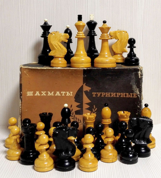 antique-wooden-chess.jpg