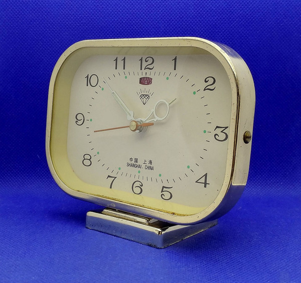 desk-clock.jpg