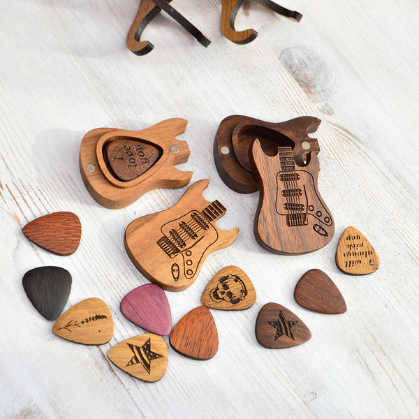 electric guitar pick box 13.jpg