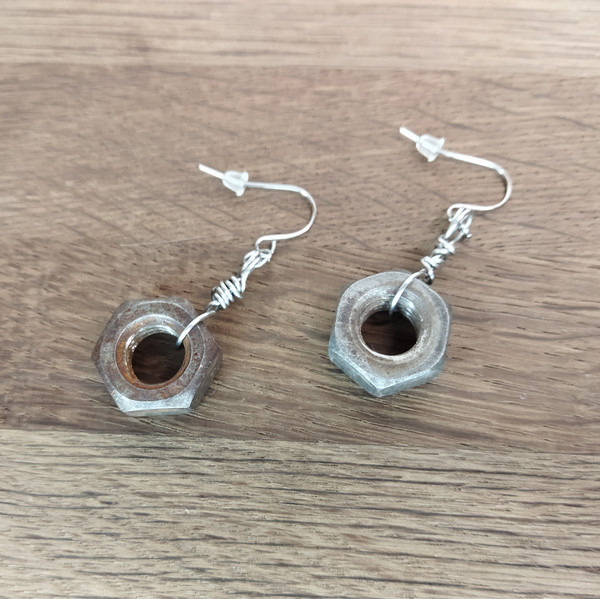 Dystopian-earrings-nut-hex